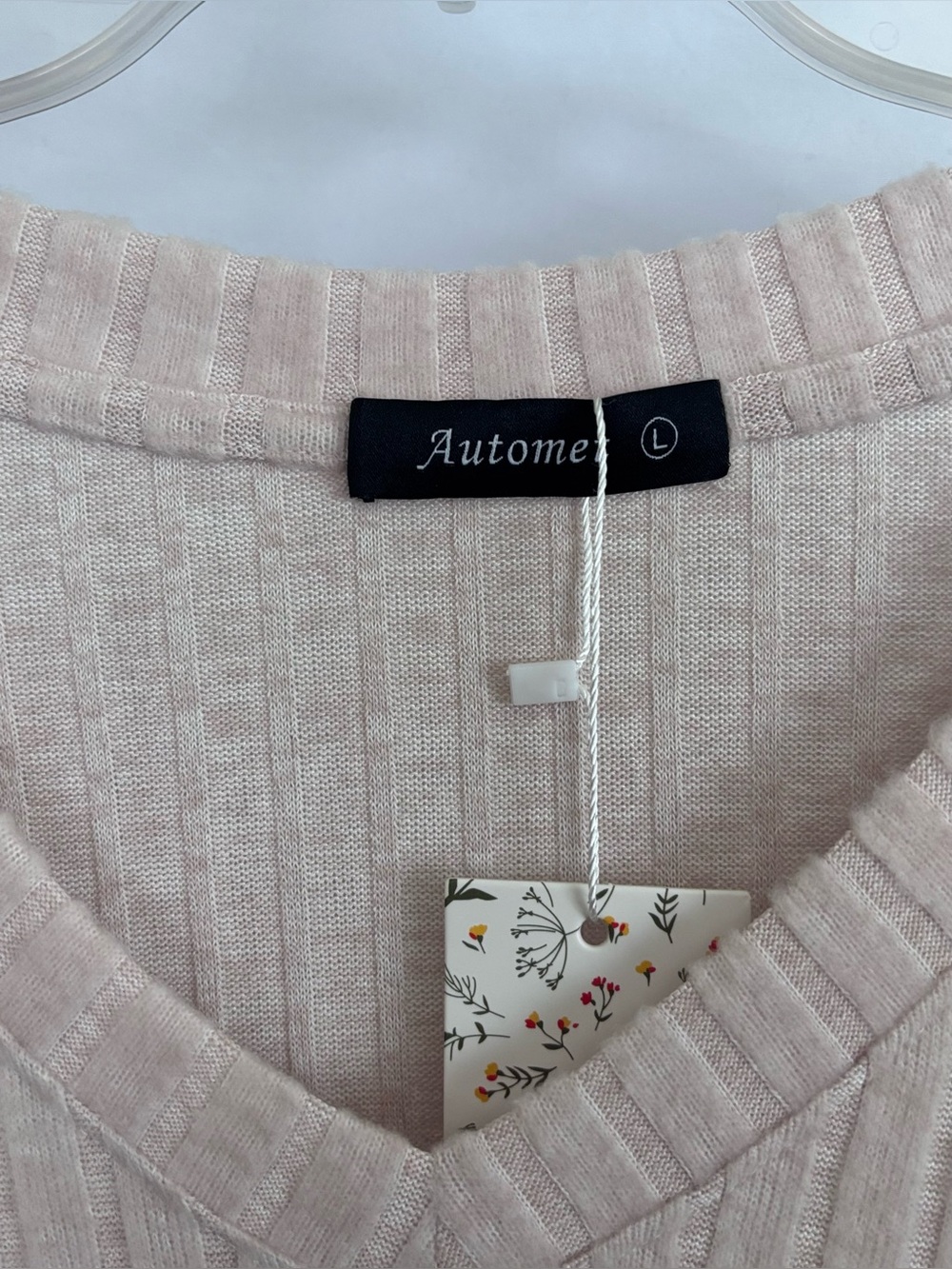 Automet Ribbed Vneck Sweater - Picture 2 of 9
